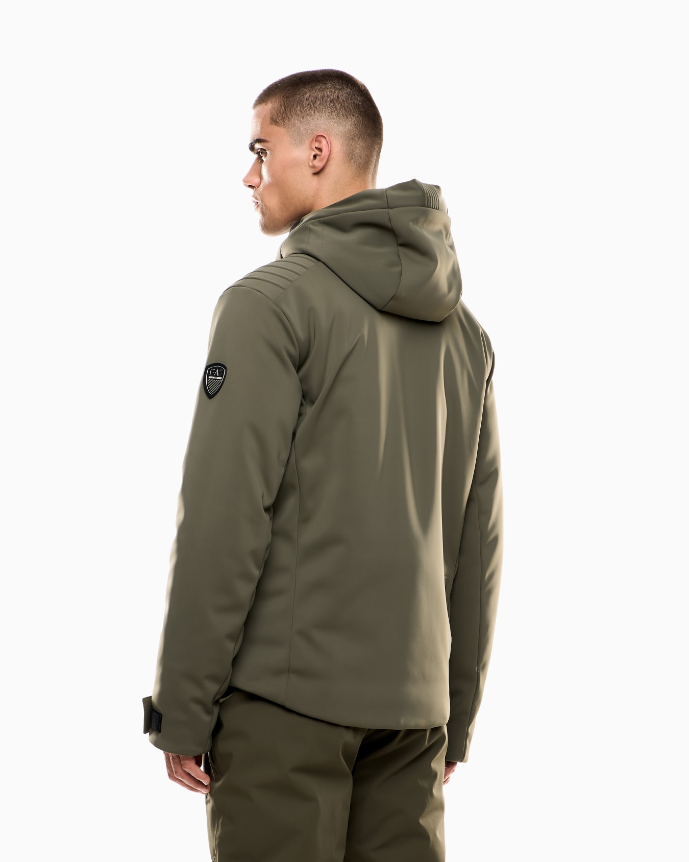 AI25-giorgio-armani-7M000462U8104_2_P EA7 Giacca tecnica da sci in softshell con imbottitura in STRATUM7